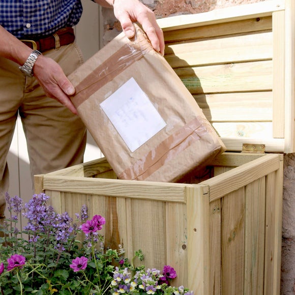 Parcel Store with Planter