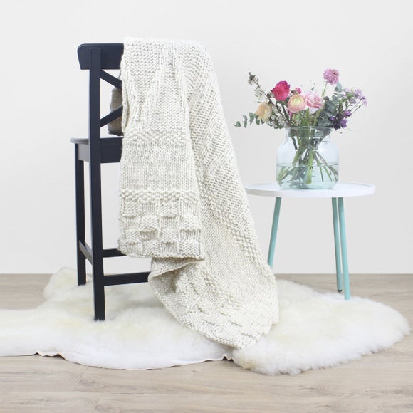 Bounty Throw Knitting Kit