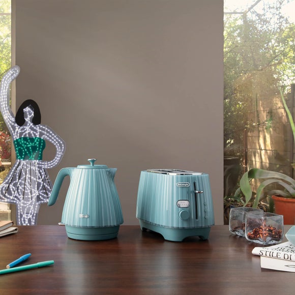 DeLonghi Ballerina 1.7L Kettle and 4 Slice Toaster Set, product image 21