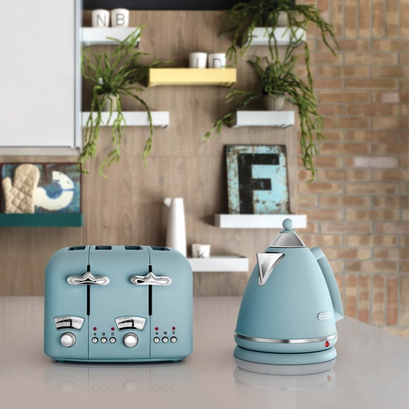 DeLonghi Argento 1.7L Kettle and 4 Slice Toaster Set, product image 1