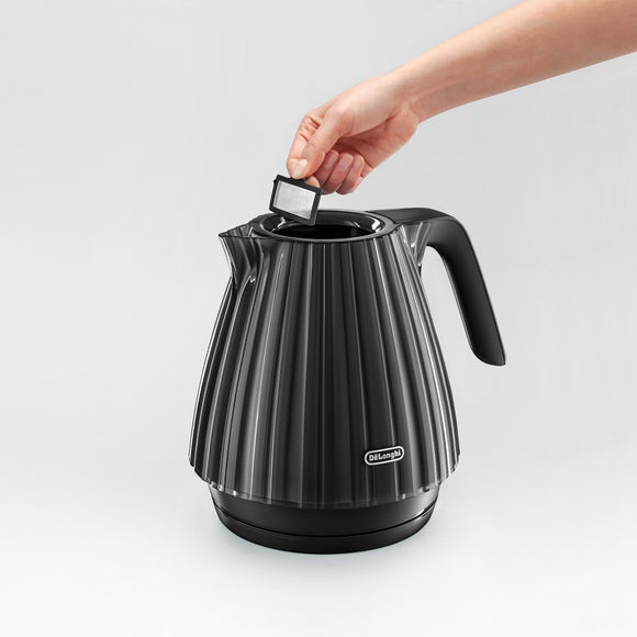 DeLonghi Ballerina 1.7L Kettle and 4 Slice Toaster Set, product image 15